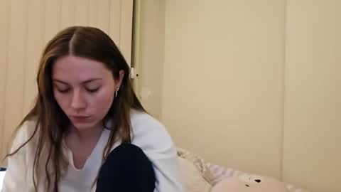 Daisy online show from June 2, 10:39 am