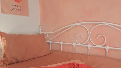 Daisy Dreams online show from October 5, 9:44 pm