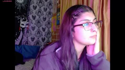    --  -- help me reach 100 hands up  online show from November 25, 1:15 am