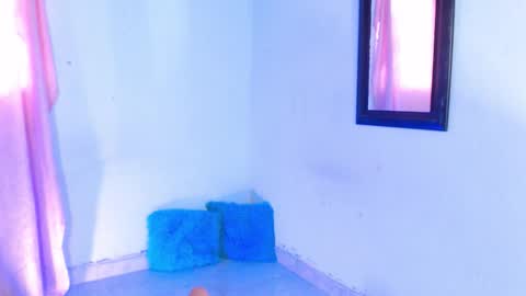 VALENTINA  online show from November 9, 8:22 pm