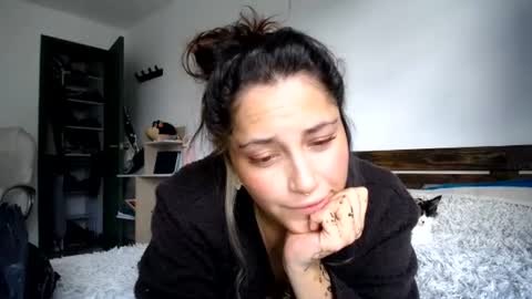 IG  dakotasofiaa online show from July 16, 10:22 pm