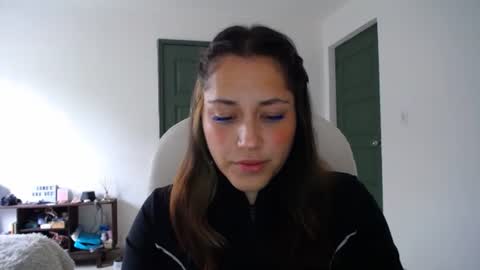 IG  dakotasofiaa online show from July 14, 8:47 pm