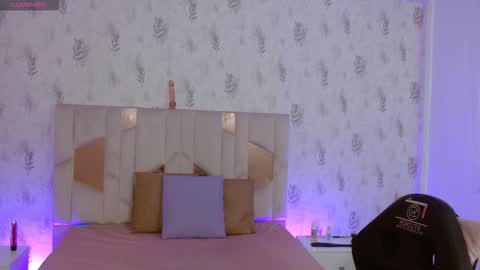 Dakota online show from October 10, 11:38 am