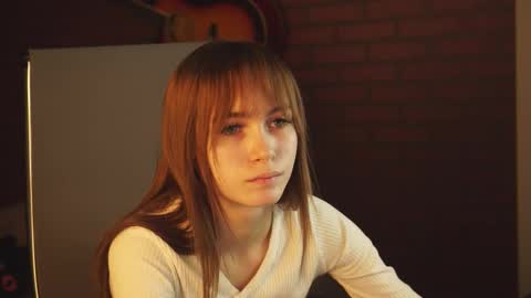 dakotaajohnnson online show from March 6, 7:47 am