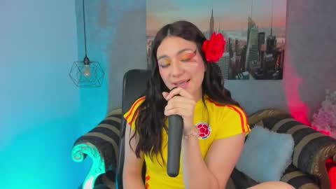 dali_collin online show from February 13, 6:55 pm