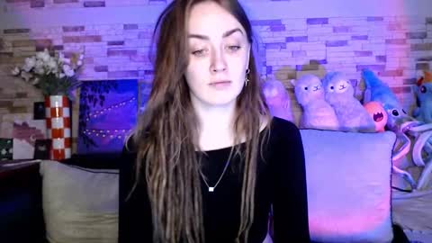 Dalia  online show from September 30, 9:31 am