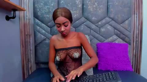 Dalila online show from November 5, 3:03 pm