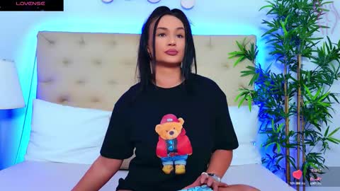 daliyaa_ online show from September 18, 12:09 pm