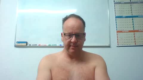 Snapshot of dallastxguy74 chatting on December 11, 8:15 am dallastxguy74 online show from December 11, 8:15 am