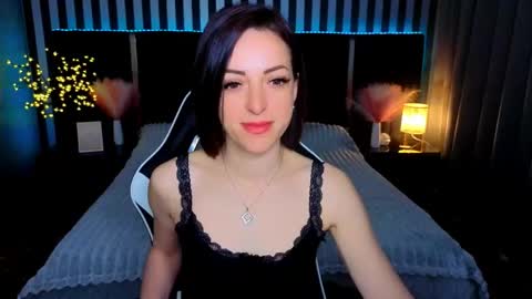 daloraslin online show from May 12, 7:01 pm