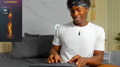 Snapshot of dalton_asher chatting on December 28, 5:12 am dalton_asher online show from December 28, 5:12 am