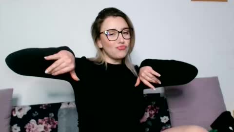 Maria online show from February 3, 10:03 pm