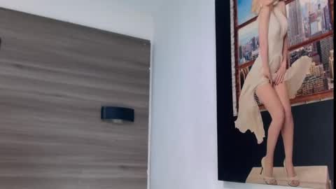 Snapshot of damara_ochoa chatting on March 8, 6:32 am online show from March 8, 6:32 am