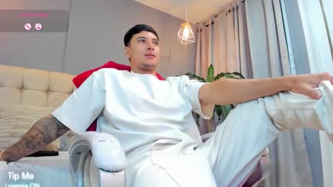 DAMIAN online show from October 17, 10:30 am