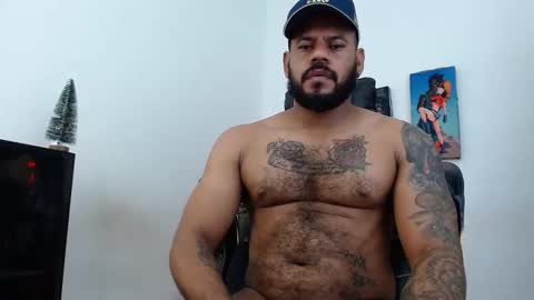 damian64436171 online show from November 18, 6:33 pm