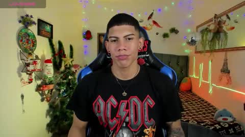 Damian online show from December 4, 4:23 am