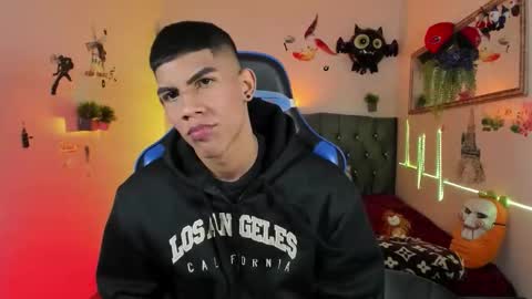 Damian online show from November 3, 4:13 am