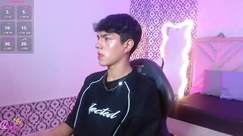 damian_tay1 online show from June 23, 11:50 am