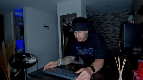 INSTAGRAM  DAMMIANMILLEROFICIAL online show from December 22, 11:11 pm