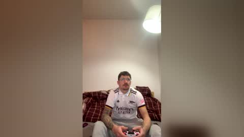 damo111694 online show from February 18, 11:26 pm