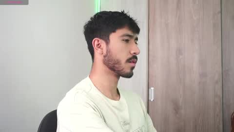 damon_frost online show from December 30, 2:30 pm