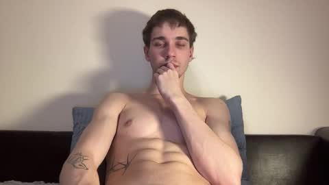 Snapshot of damondurden chatting on January 11, 6:01 pm jim online show from January 11, 6:01 pm