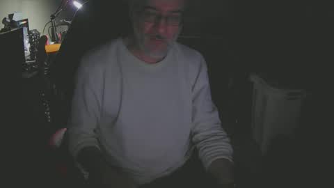 dan137111 online show from March 25, 10:33 am