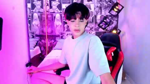 D A N online show from December 21, 12:50 am