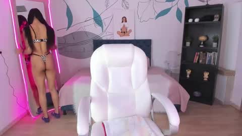 dana_paula online show from November 19, 11:31 am