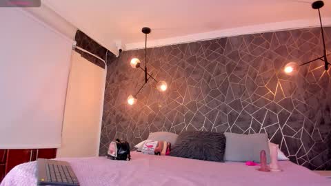    online show from November 1, 12:22 am