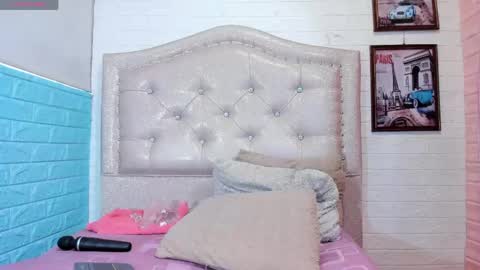 danamontana online show from April 18, 7:07 pm