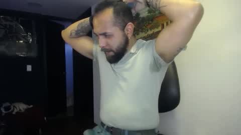 danbury online show from October 10, 9:30 pm