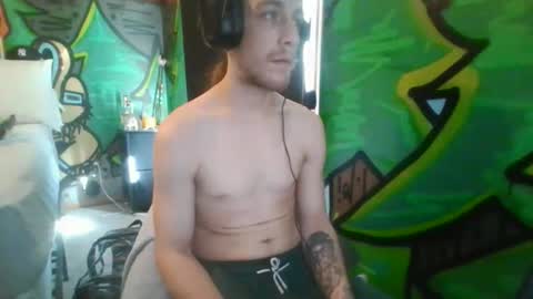 dandan420710 online show from March 3, 9:33 pm