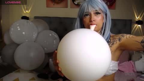 dandarkie online show from February 7, 1:25 am