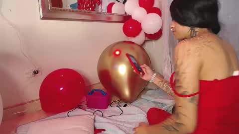 dandarkie online show from February 14, 5:03 pm