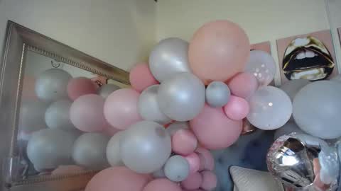 dandarkie online show from February 2, 11:32 pm