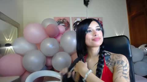 dandarkie online show from February 3, 7:42 pm