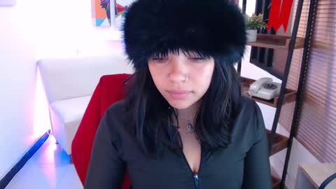 Veronica online show from March 18, 12:00 pm