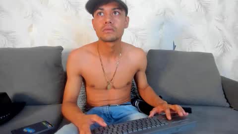 danger smith online show from March 28, 4:47 am