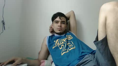 Snapshot of dani_42017 chatting on December 4, 1:14 pm dani_42017 online show from December 4, 1:14 pm