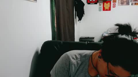 dani y jocelyn online show from December 3, 7:25 pm