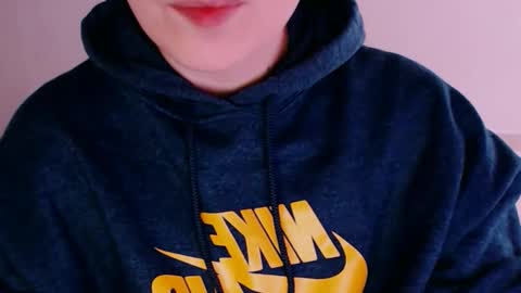 daniel_ruis16 online show from May 3, 8:04 pm