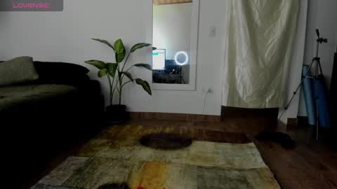 Dani  online show from February 17, 6:07 pm