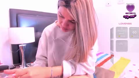 daniela online show from November 25, 12:04 pm