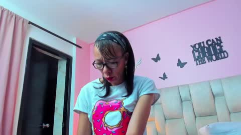 lorena online show from February 6, 2:44 am