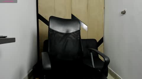 DANIEL online show from February 8, 7:04 am