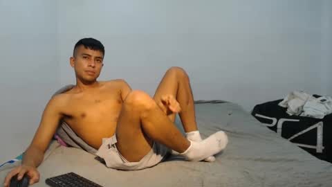 danielitopapii online show from February 11, 6:08 am