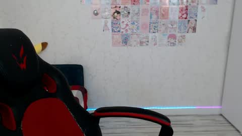 Daniella Martin online show from June 6, 10:32 am