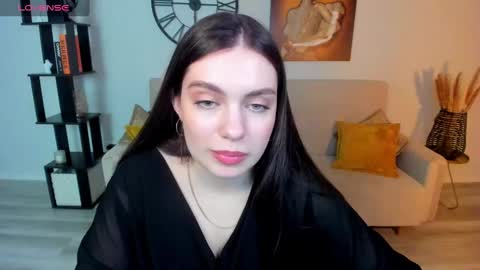 Daniella online show from March 9, 1:48 pm