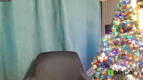 Snapshot of daniellavas chatting on December 28, 11:30 am JessicaWhite online show from December 28, 11:30 am